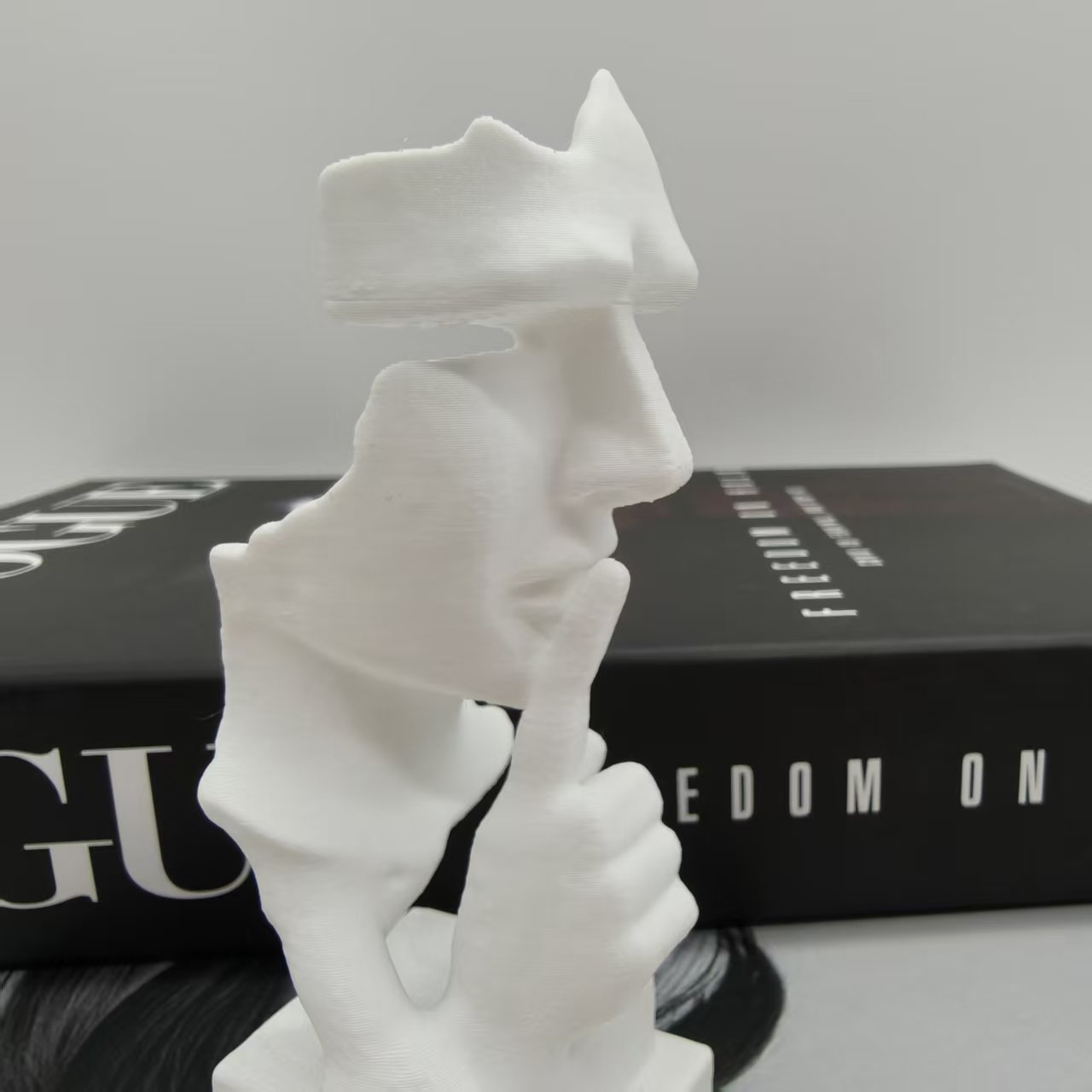 Desk Setup Design - Statua Myśliciela, Statua Abstrakcyjna \\\\\\\