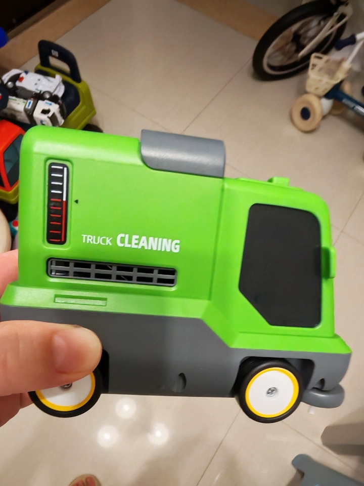 Odkurzacz biurkowy, zdalnie st – Desk Setup Clean recenzja i cena